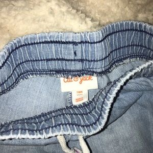 Cat & Jack Bottoms - Adorable denim shorts Cat & Jack Bottoms - Adorable denim shorts
